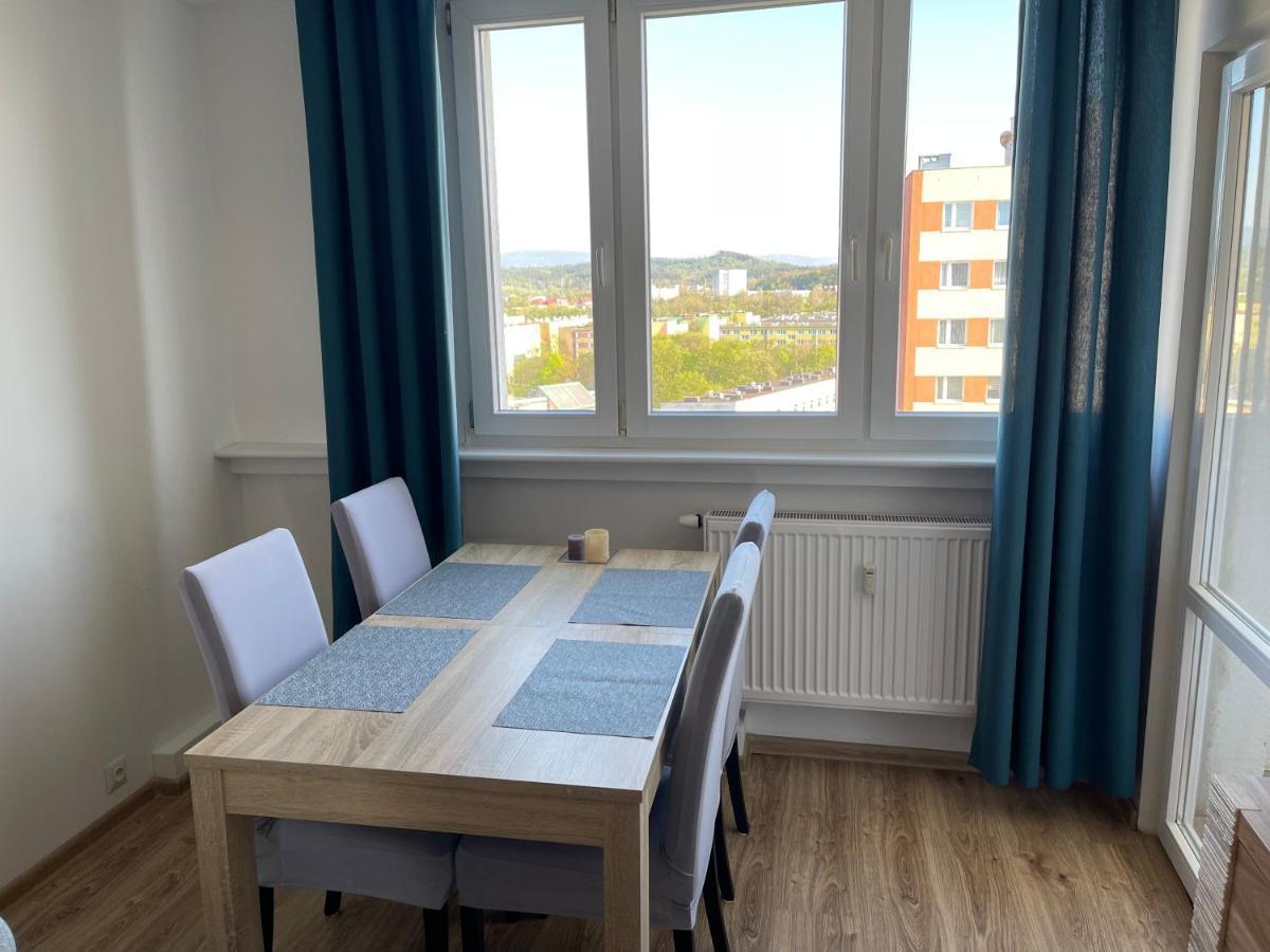Apartament Z Widokiem Єленя-Ґура Екстер'єр фото