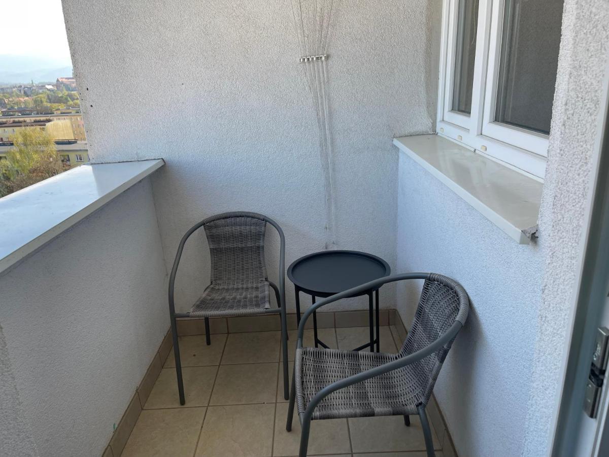 Apartament Z Widokiem Єленя-Ґура Екстер'єр фото